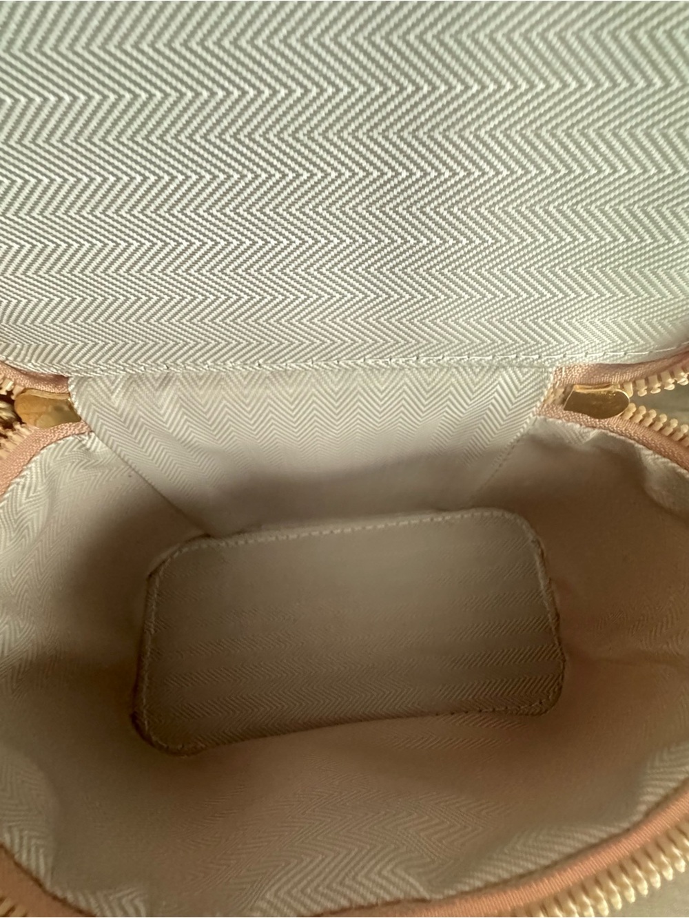 NWT Chic Classic On Trend Raffia Top Handle Crossbody Bag Luxury Vanity - Picture 5 of 6